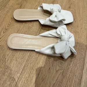 No name White Bow Slide Sandals size 38